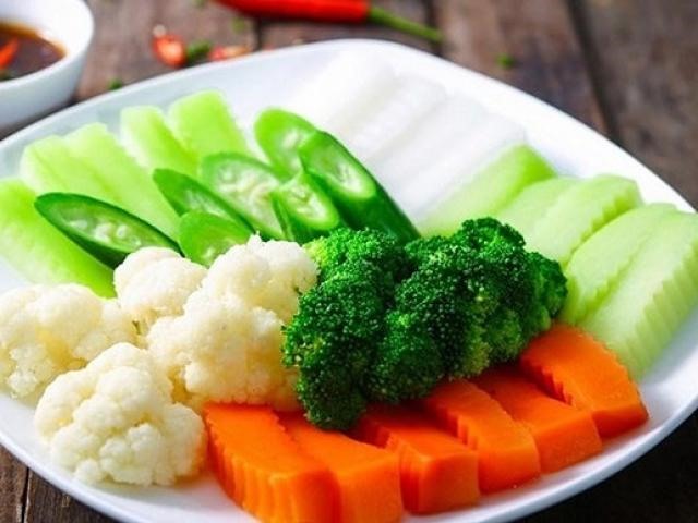 Ăn rau nấu mềm với lượng nhỏ giúp người có đường ruột nhạy cảm dễ dung nạp hơn